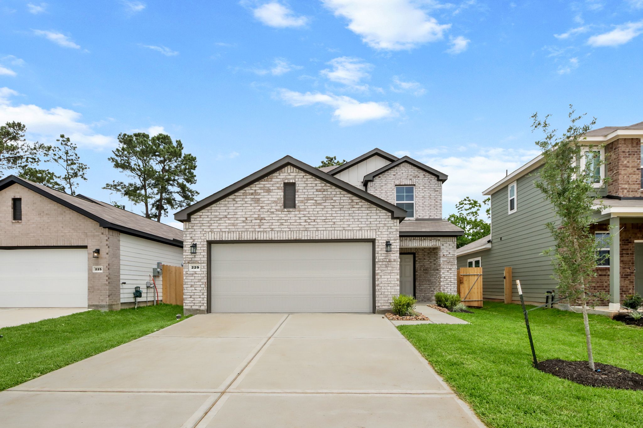 010117 229 Elm Spring Drive